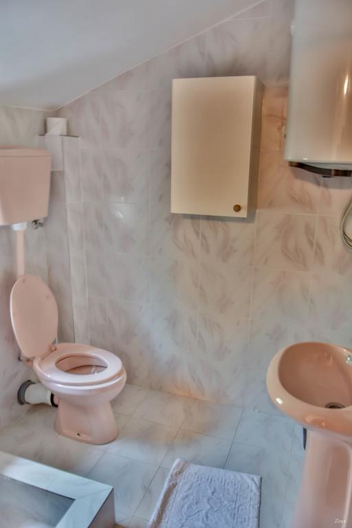 Apartments Drobni Pijesak Petrovac Екстериор снимка