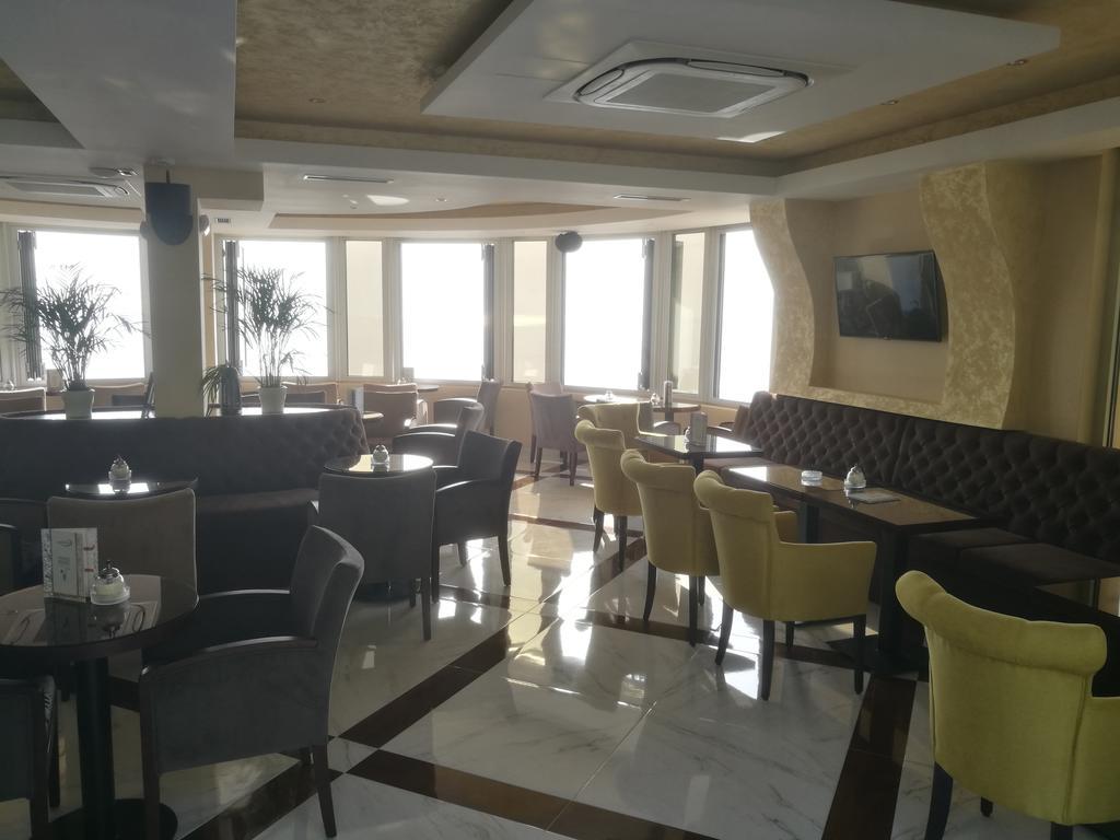 Apartments Drobni Pijesak Petrovac Екстериор снимка
